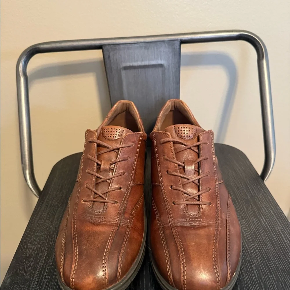 ECCO Women’s Brown Leather Leather Lace-Up Comfort Shoes – Size 39 / 8–8.5